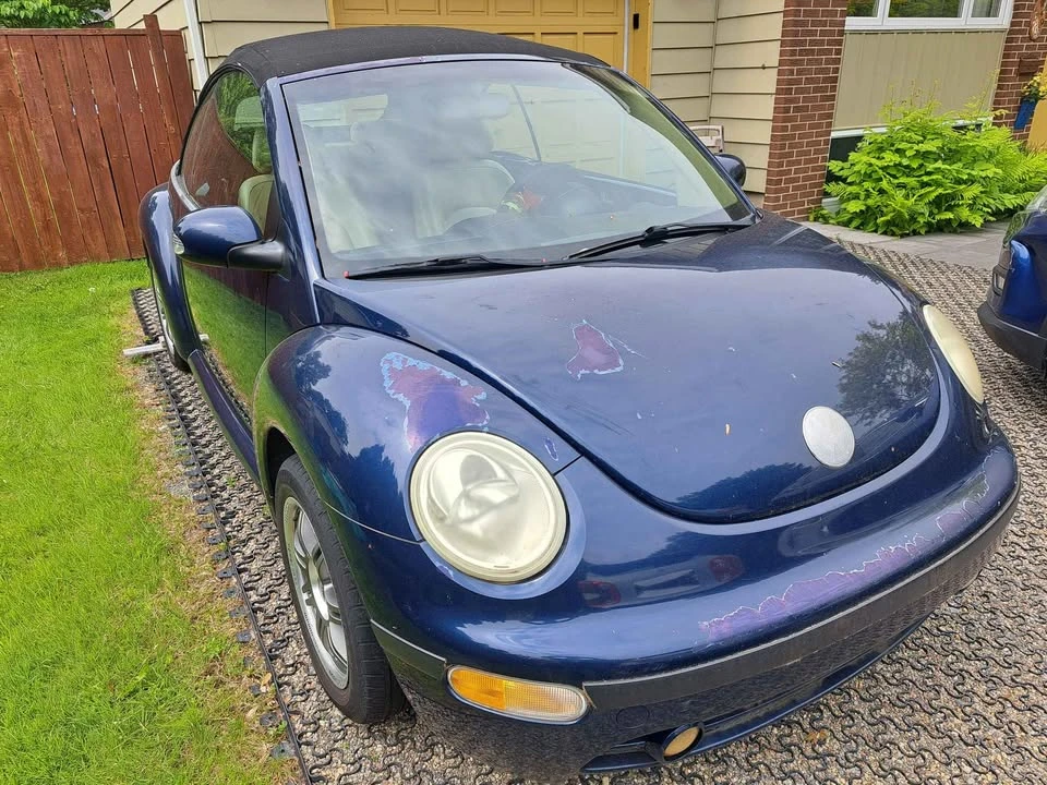 2003 Volkswagen New Beetle - Image 2 of 5