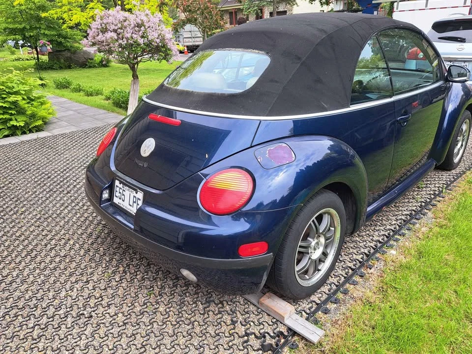 2003 Volkswagen New Beetle - Image 3 of 5