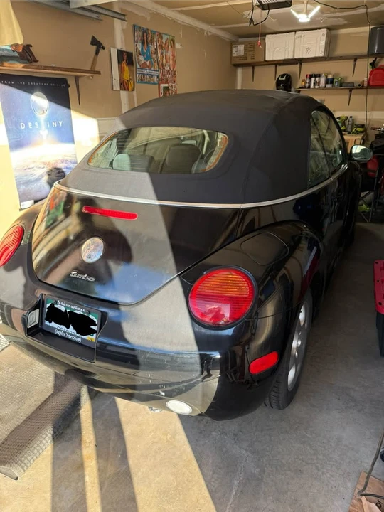 2003 Volkswagen New Beetle - Image 3 of 8