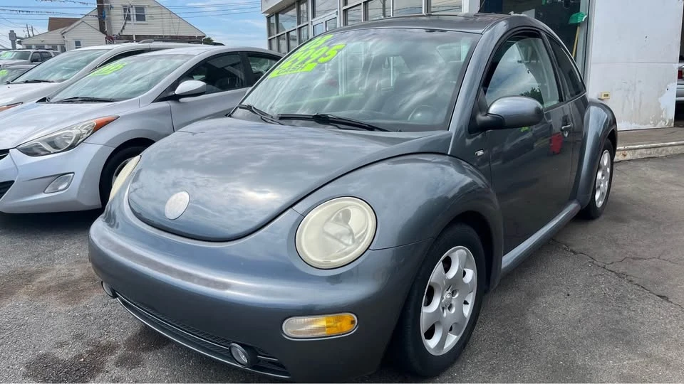 2003 Volkswagen New Beetle - Image 2 of 12