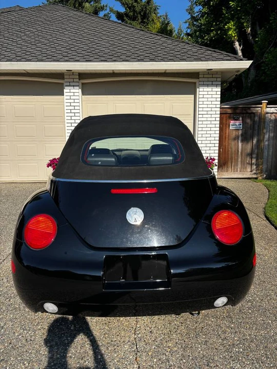 2003 Volkswagen New Beetle - Image 6 of 12