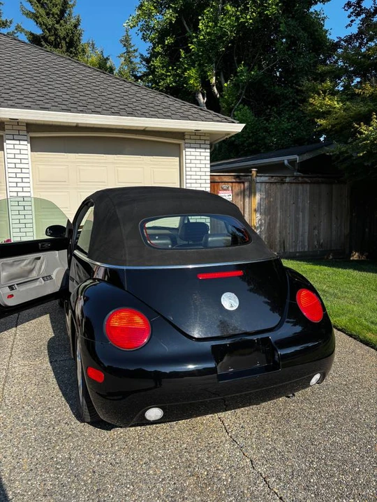 2003 Volkswagen New Beetle - Image 12 of 12