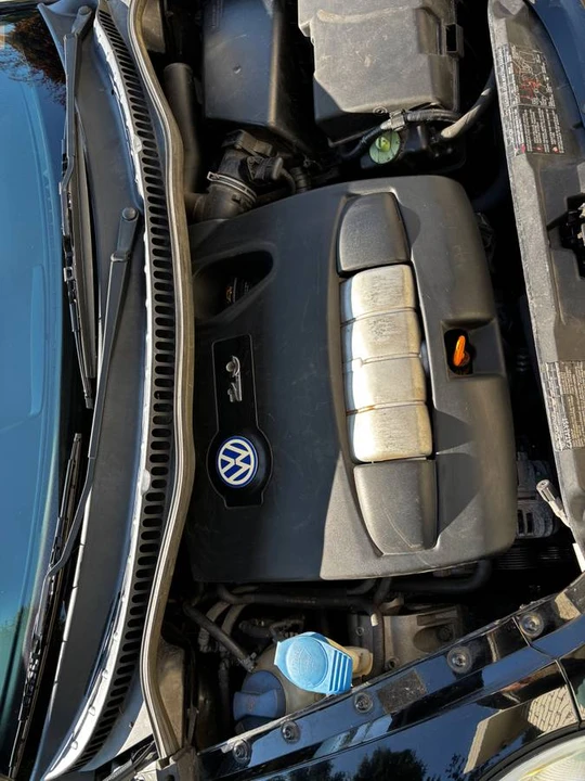 2003 Volkswagen New Beetle - Image 11 of 12