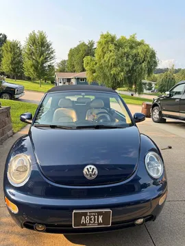 2003 Volkswagen New Beetle Convertible 2D