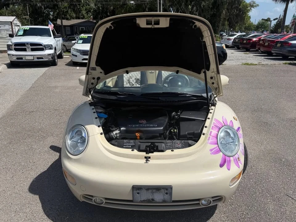 2003 Volkswagen New Beetle - Image 15 of 20