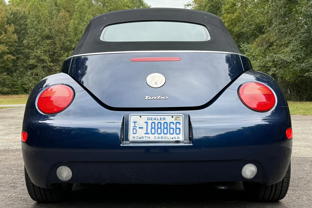 2003 Volkswagen New Beetle - Image 5 of 31