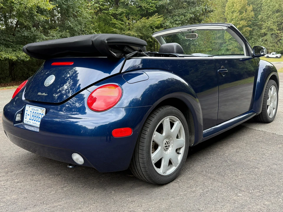 2003 Volkswagen New Beetle - Image 19 of 31
