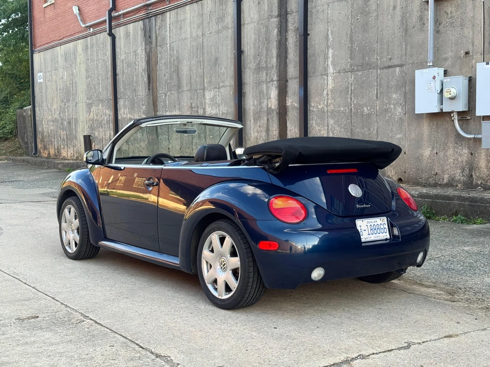 2003 Volkswagen New Beetle - Image 9 of 31