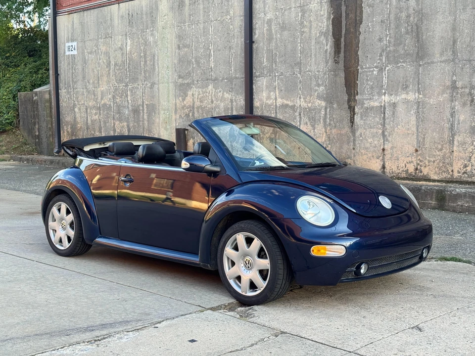 2003 Volkswagen New Beetle - Image 14 of 31