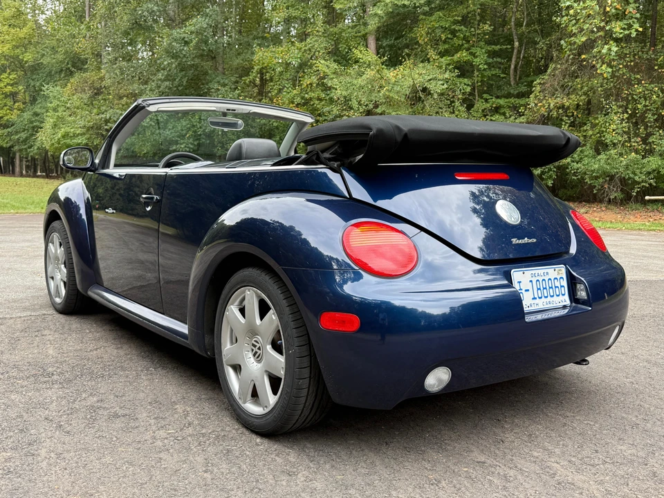 2003 Volkswagen New Beetle - Image 17 of 31