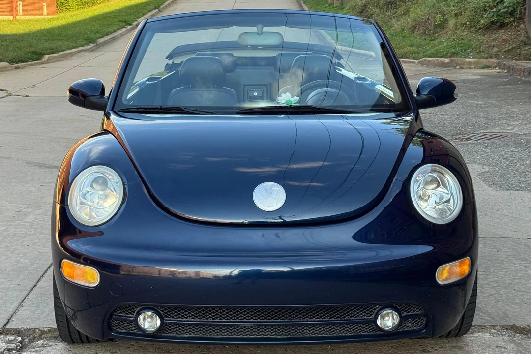 2003 Volkswagen New Beetle - Image 2 of 31