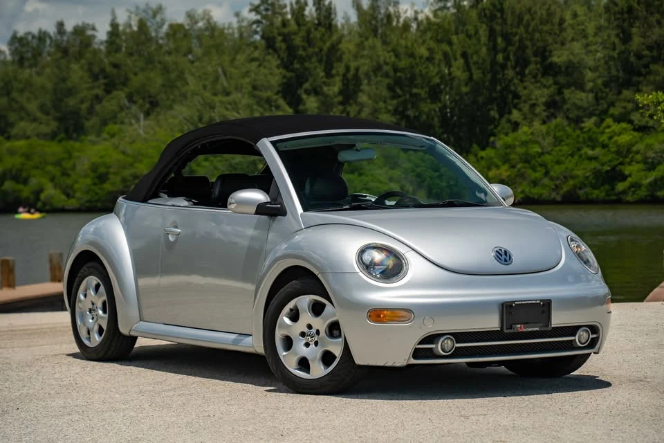2003 Volkswagen New Beetle - Image 10 of 20