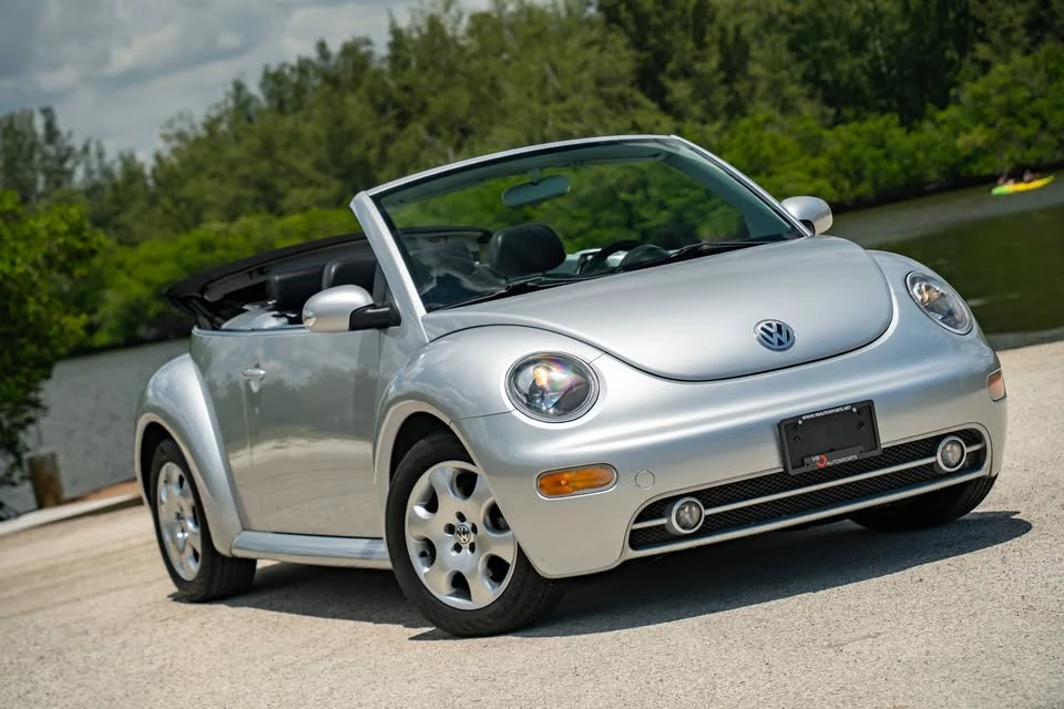 2003 Volkswagen New Beetle - Image 13 of 20