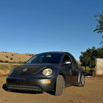 2003 Volkswagen New Beetle GL Hatchback 2D