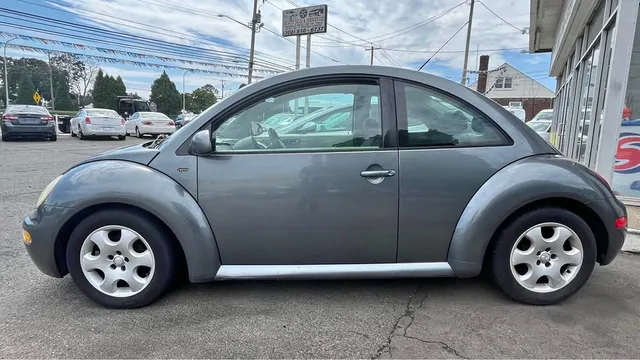 2003 Volkswagen New Beetle GL Hatchback 2D