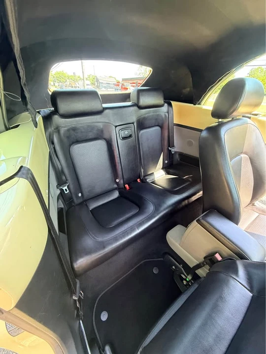 2003 Volkswagen New Beetle - Image 8 of 15