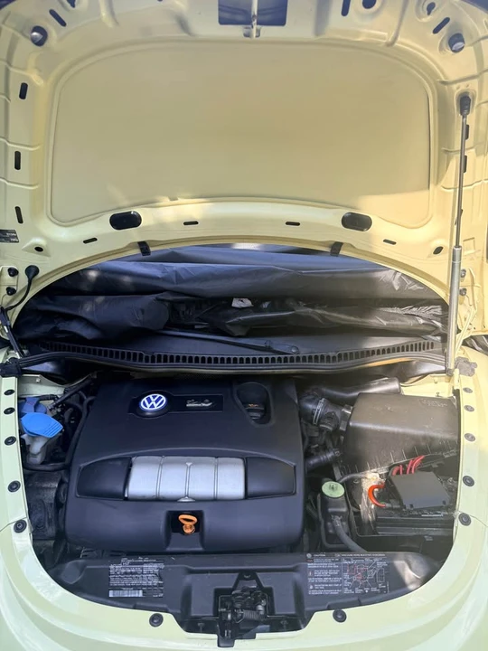 2003 Volkswagen New Beetle - Image 14 of 15