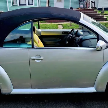 2003 Volkswagen New Beetle GLS Convertible 2D
