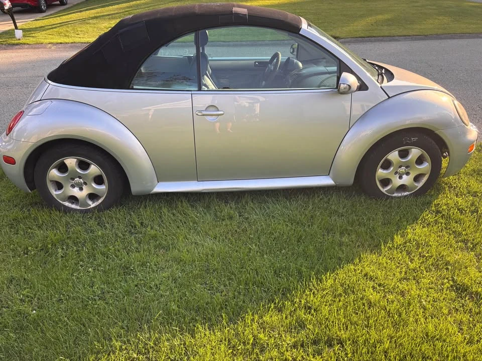 2003 Volkswagen New Beetle - Image 6 of 18