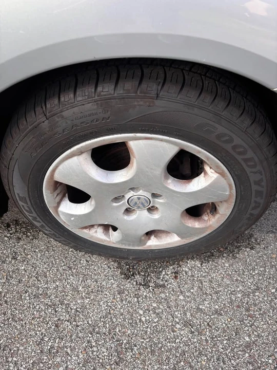 2003 Volkswagen New Beetle - Image 13 of 18