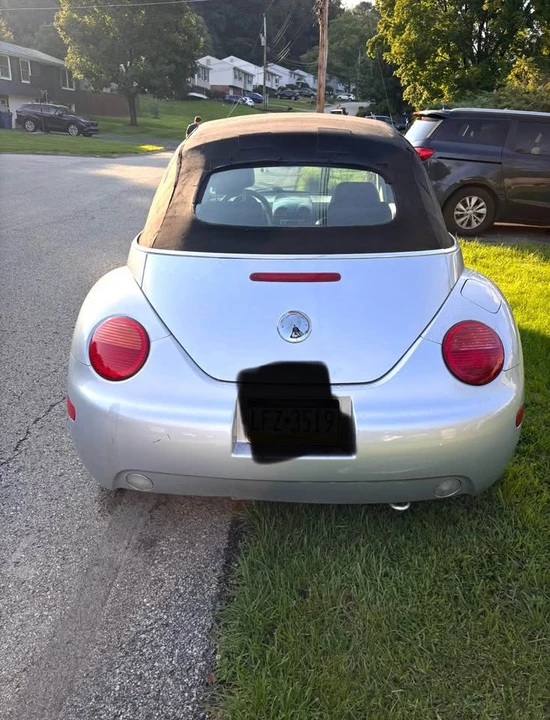 2003 Volkswagen New Beetle - Image 2 of 18