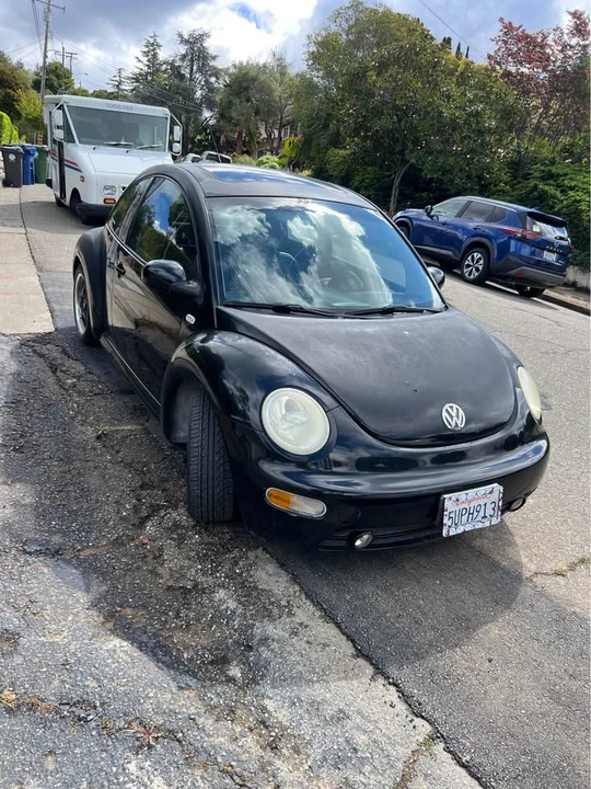 2003 Volkswagen New Beetle - Image 4 of 5
