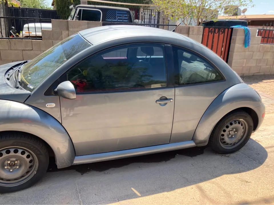 2003 Volkswagen New Beetle - Image 14 of 17