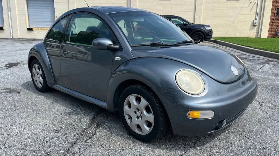 2003 Volkswagen New Beetle - Image 13 of 19