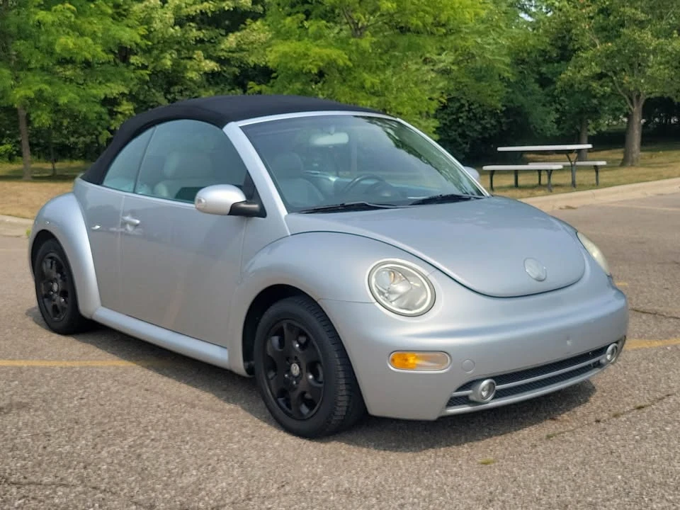 2003 Volkswagen New Beetle - Image 2 of 16