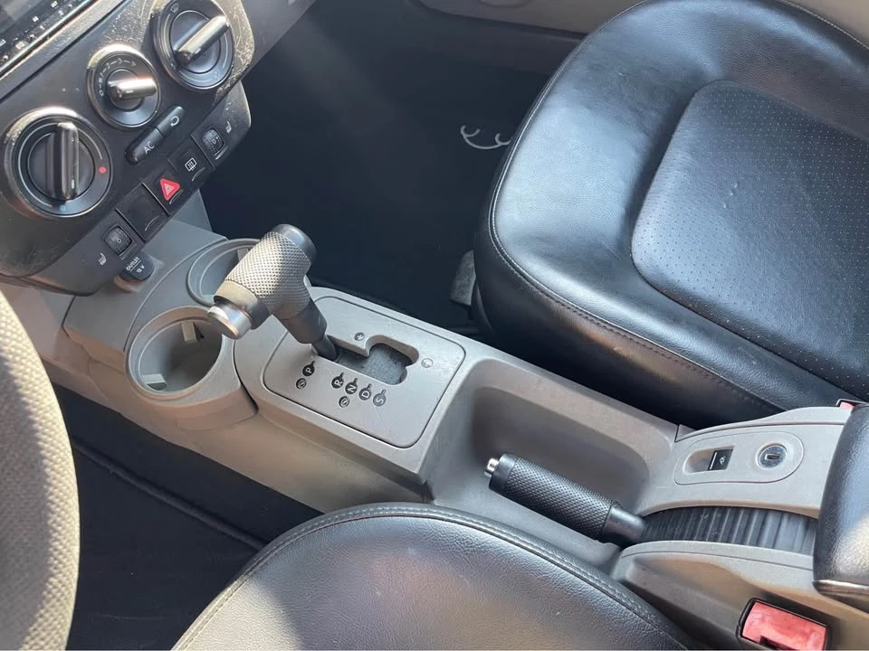 2003 Volkswagen New Beetle - Image 3 of 12