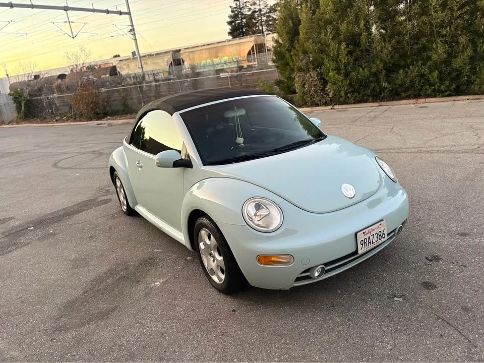 2003 Volkswagen New Beetle - Image 6 of 13
