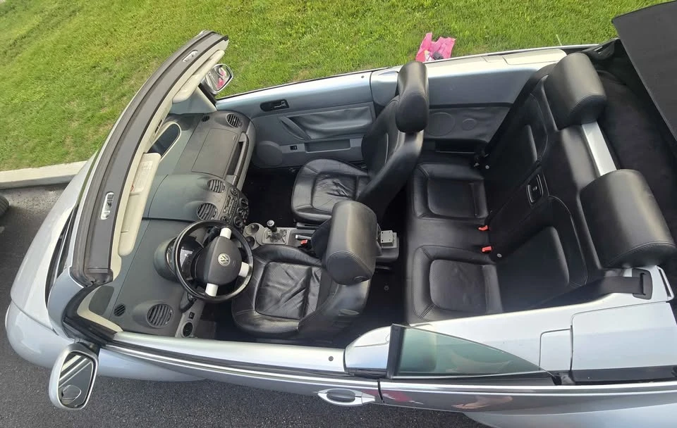2003 Volkswagen New Beetle - Image 18 of 19