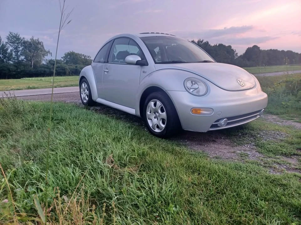 2003 Volkswagen New Beetle - Image 2 of 20