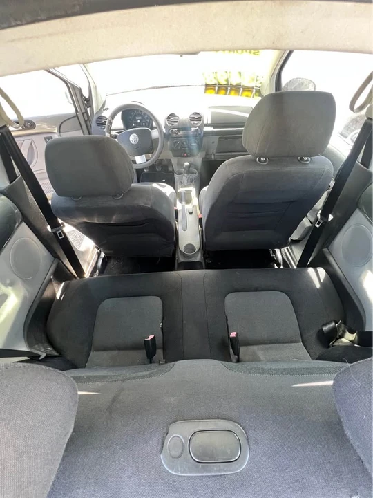 2003 Volkswagen New Beetle - Image 11 of 13