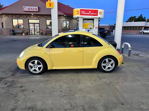 2003 Volkswagen New Beetle Sport Hatchback 2D