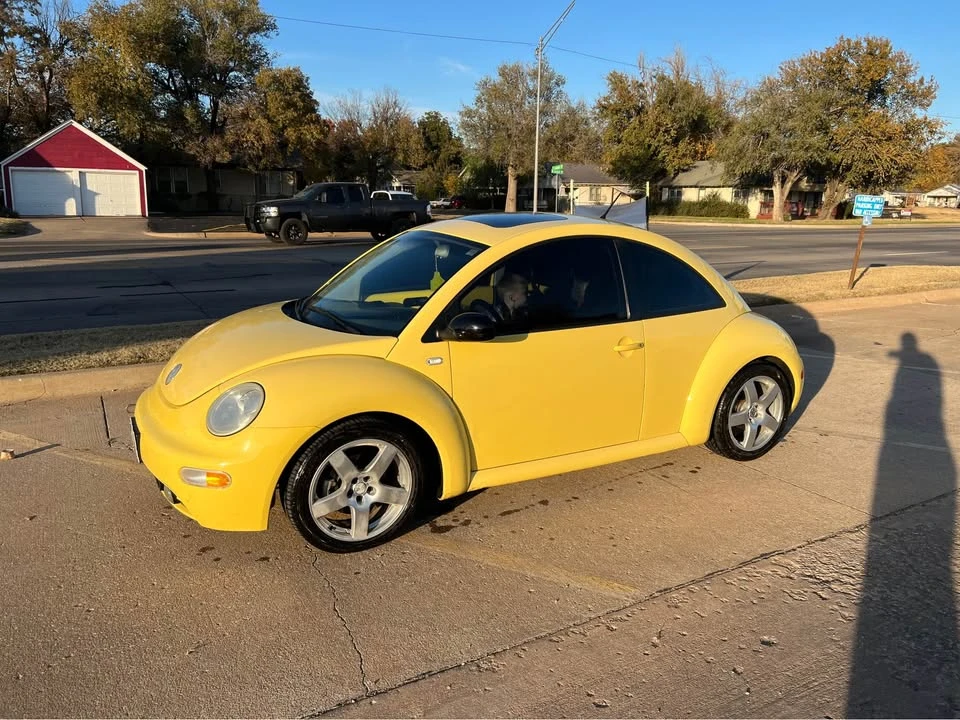 2003 Volkswagen New Beetle - Image 3 of 8