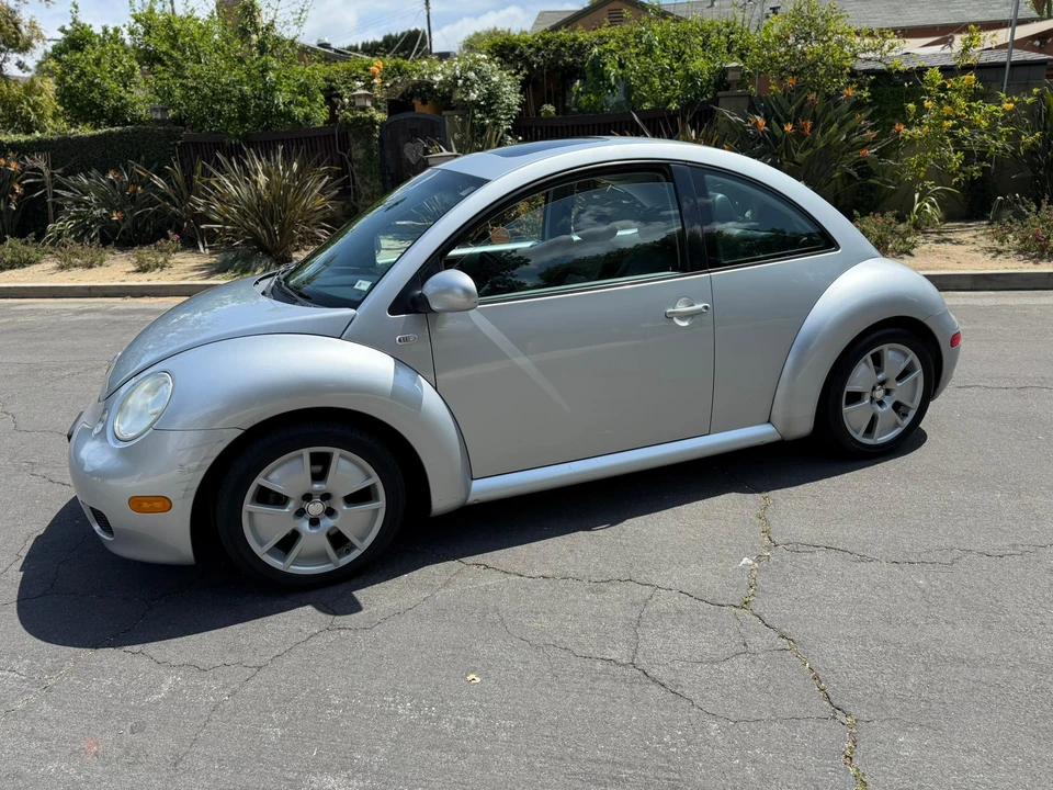 2003 Volkswagen New Beetle - Image 8 of 31