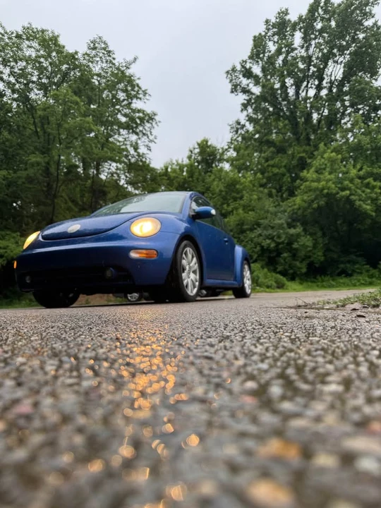 2003 Volkswagen New Beetle - Image 5 of 13