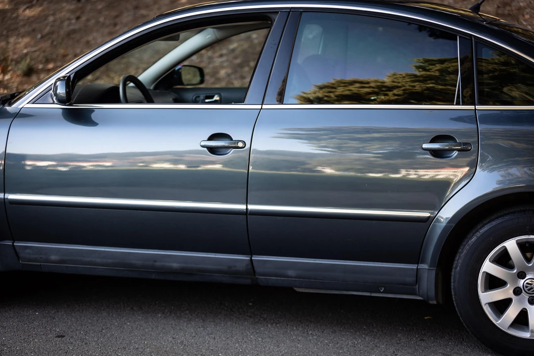 2003 Volkswagen Passat - Image 21 of 31