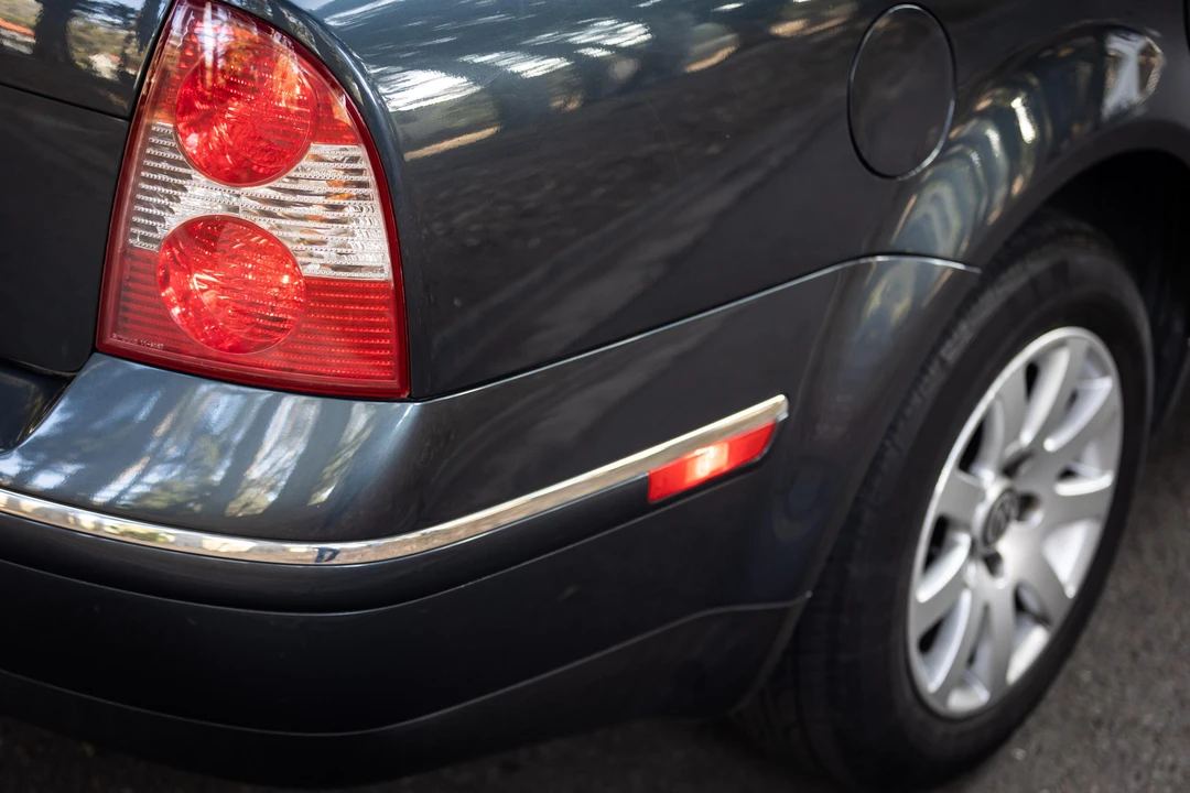 2003 Volkswagen Passat - Image 29 of 31