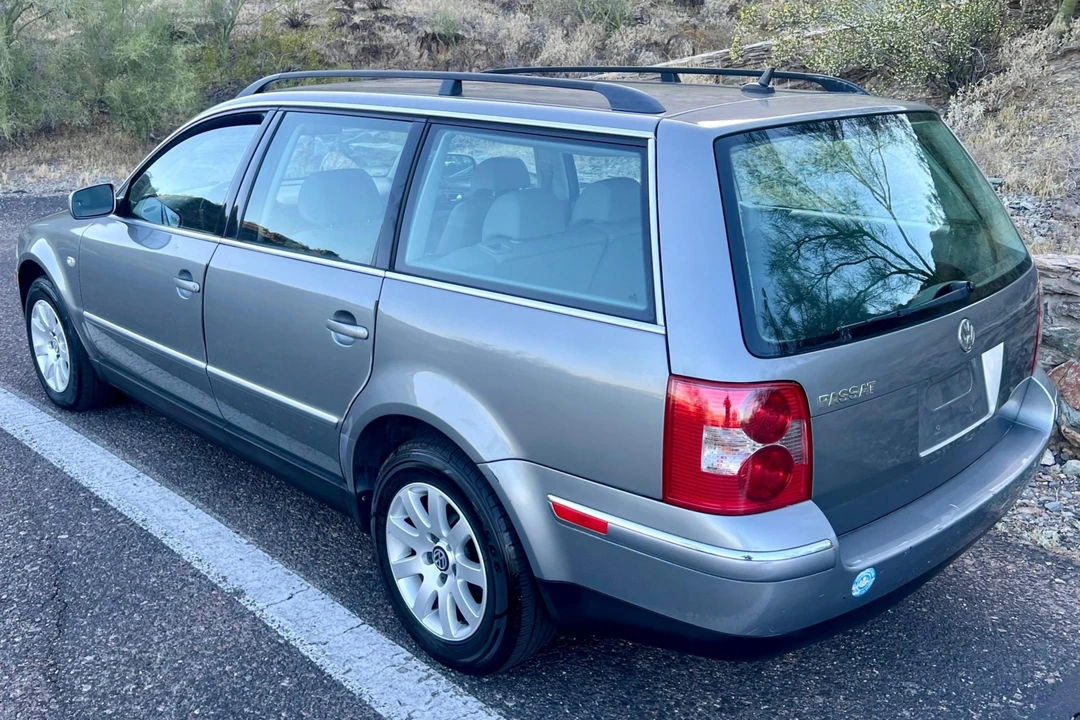 2003 Volkswagen Passat - Image 4 of 31