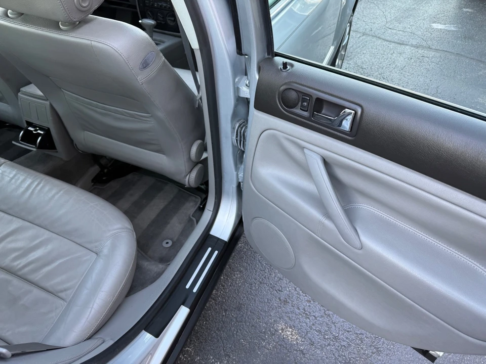 2003 Volkswagen Passat - Image 21 of 21