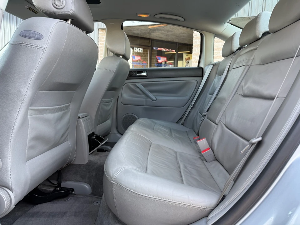 2003 Volkswagen Passat - Image 13 of 21