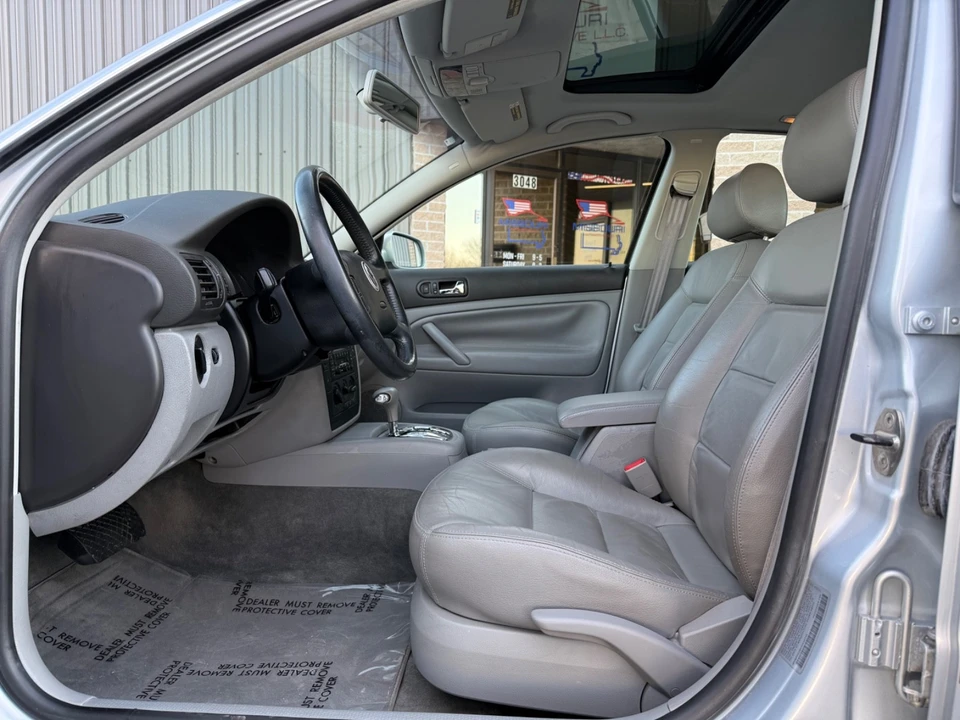 2003 Volkswagen Passat - Image 9 of 21