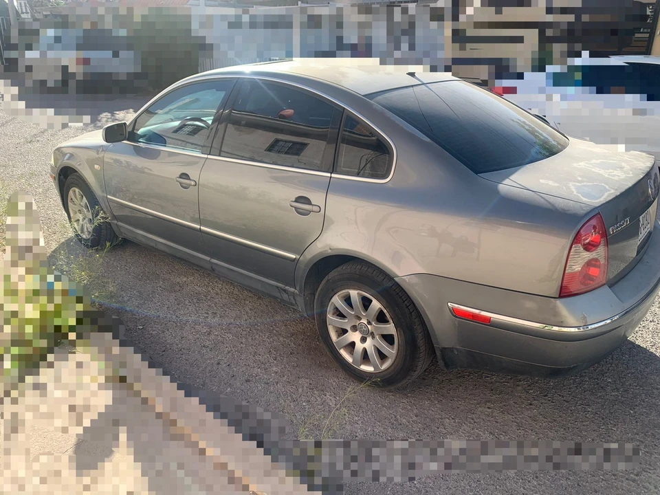 2003 Volkswagen Passat - Image 3 of 8