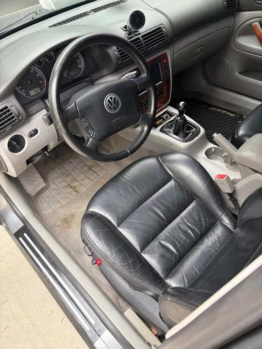 2003 Volkswagen Passat - Image 8 of 12