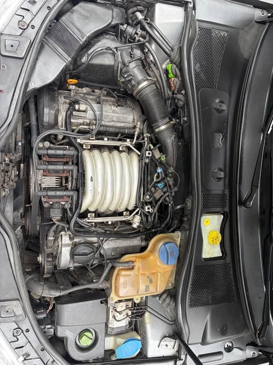 2003 Volkswagen Passat - Image 6 of 12