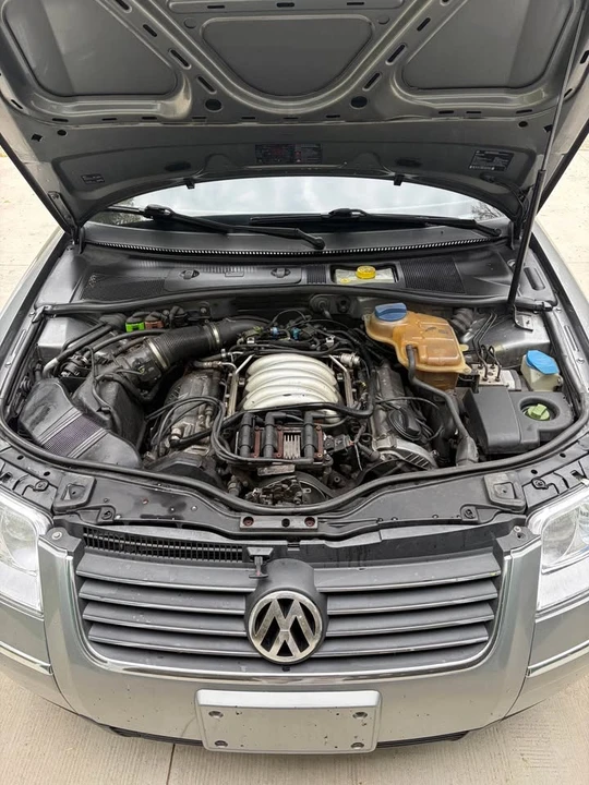 2003 Volkswagen Passat - Image 7 of 12