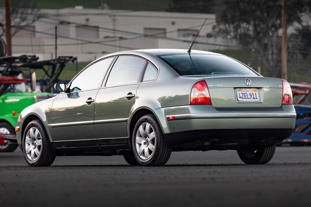 2003 Volkswagen Passat - Image 4 of 31