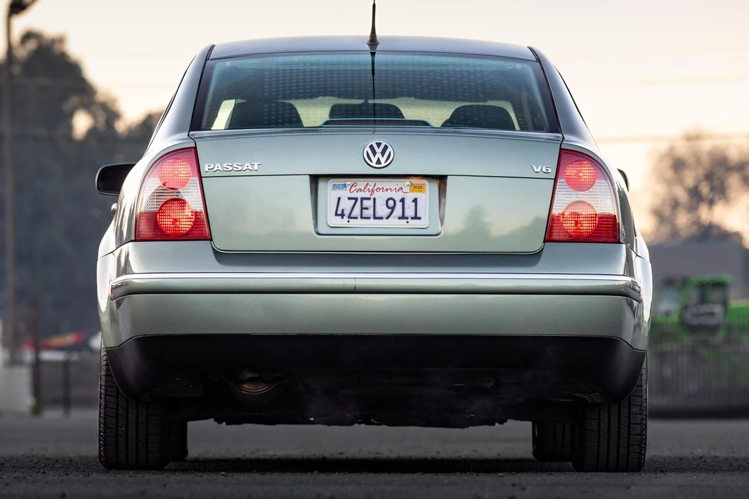 2003 Volkswagen Passat - Image 5 of 31